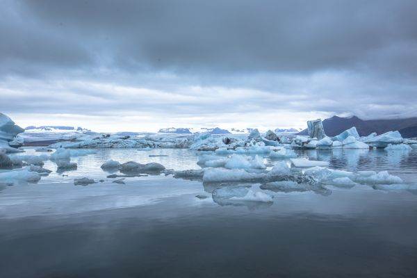 Greenland Ice Sheet Lost 5,091 Square Kilometers